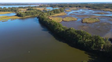 Balıkçılık göl manzaralı Nowe Grodzisko Peyzaj Parkı Polonya