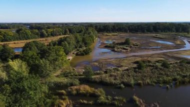 Balıkçılık göl manzaralı Nowe Grodzisko Peyzaj Parkı Polonya