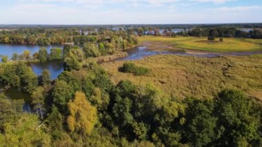 Balıkçılık göl manzaralı Nowe Grodzisko Peyzaj Parkı Polonya