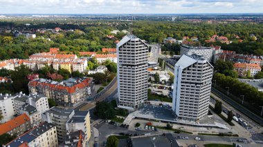 Avrupa 'nın modern kenti Wroclaw Polonya' nın insansız hava aracı görüşü