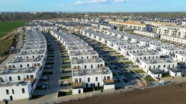 Modern alan caddelerin kent merkezidir.