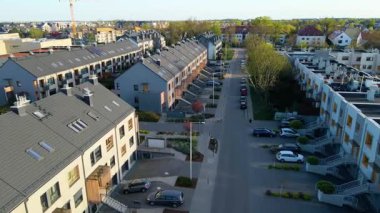 Modern alan caddelerin kent merkezidir.