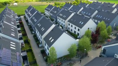 modern iskan kompleksi konutları Avrupa Wroclaw Polonya 'da rahat yaşıyor