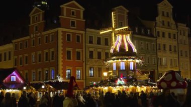 Yılbaşı pazarı 24 Aralık 2024 Wroclaw Polonya