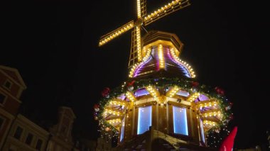 Yılbaşı pazarı 24 Aralık 2024 Wroclaw Polonya