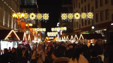 Yılbaşı pazarı 24 Aralık 2024 Wroclaw Polonya