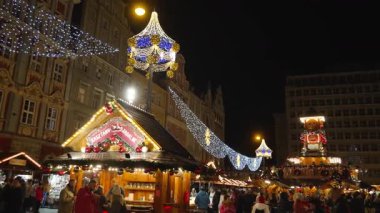Yılbaşı pazarı 24 Aralık 2024 Wroclaw Polonya