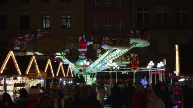 Yılbaşı pazarı 24 Aralık 2024 Wroclaw Polonya