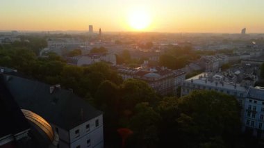 Eski Krakow Polonya üzerinde günbatımı