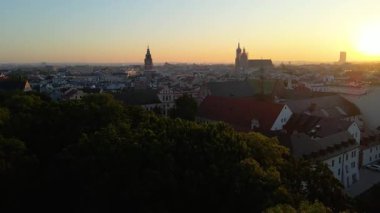 Eski Krakow Polonya üzerinde günbatımı