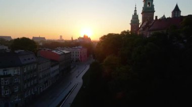 Eski Krakow Polonya üzerinde günbatımı