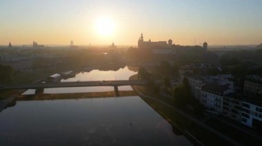 Eski Krakow Polonya üzerinde günbatımı