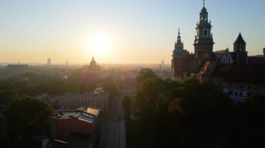 Eski Krakow Polonya üzerinde günbatımı