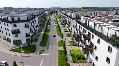 Şehir sokağı Yeni modern bölge mimari konut inşaatı Wroclaw Polonya