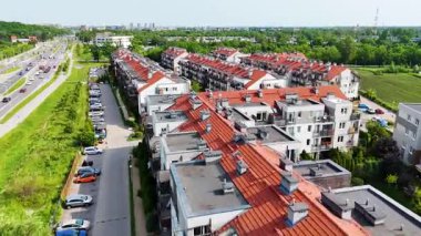 Şehir sokağı Yeni modern bölge mimari konut inşaatı Wroclaw Polonya
