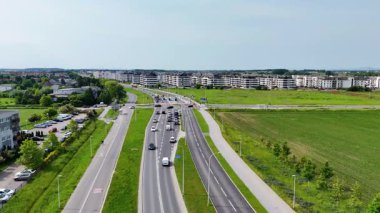 Şehir sokağı Yeni modern bölge mimari konut inşaatı Wroclaw Polonya