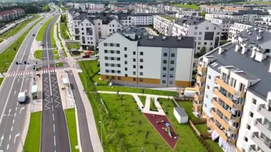 Şehir sokağı Yeni modern bölge mimari konut inşaatı Wroclaw Polonya