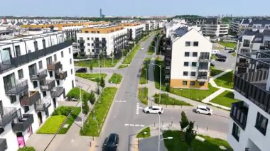 Şehir sokağı Yeni modern bölge mimari konut inşaatı Wroclaw Polonya