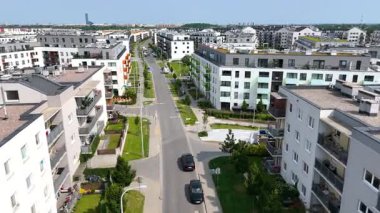 Şehir sokağı Yeni modern bölge mimari konut inşaatı Wroclaw Polonya