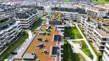 Şehir sokağı Yeni modern bölge mimari konut inşaatı Wroclaw Polonya