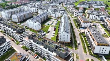 Şehir sokağı Yeni modern bölge mimari konut inşaatı Wroclaw Polonya