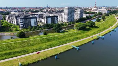 Şehir sokağı Yeni modern bölge mimari konut inşaatı Wroclaw Polonya