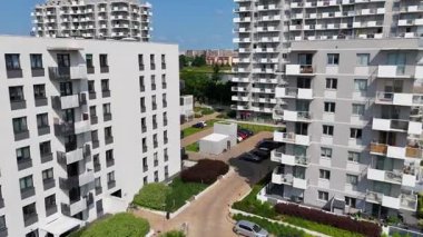 Şehir sokağı Yeni modern bölge mimari konut inşaatı Wroclaw Polonya