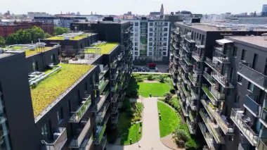 Şehir sokağı Yeni modern bölge mimari konut inşaatı Wroclaw Polonya