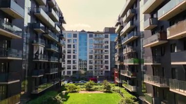 Şehir sokağı Yeni modern bölge mimari konut inşaatı Wroclaw Polonya