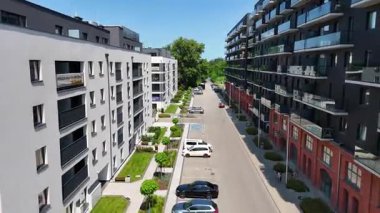 Şehir sokağı Yeni modern bölge mimari konut inşaatı Wroclaw Polonya