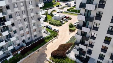 Şehir Mimarisi Avrupa insansız hava aracı eski şehir Opole Polonya 'nın üzerinden geçiyor 