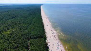 Baltık Denizi sahil gezisi drone manzaralı stegna poland