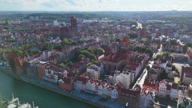 Gdansk Polonya üzerinden eski şehir merkezi manzarası