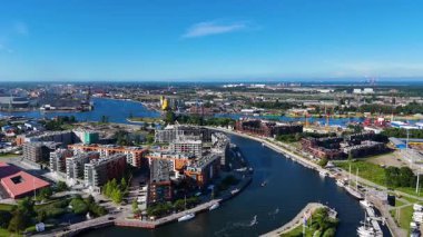 Gdansk Polonya üzerinden eski şehir merkezi manzarası
