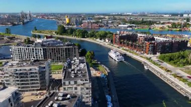 Gdansk Polonya üzerinden eski şehir merkezi manzarası