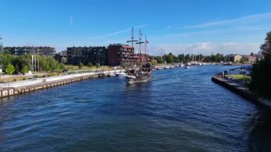 Gdansk Polonya üzerinden eski şehir merkezi manzarası