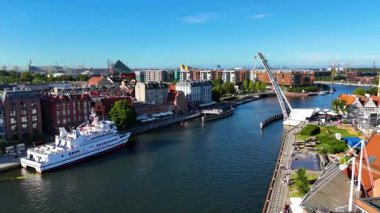 5 Ağustos 2025 Gdansk Polonya üzerinden eski şehir merkezi manzarası