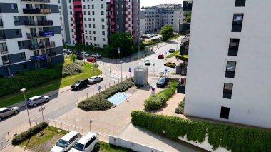 Şehir Mimarisi Avrupa insansız hava aracı eski şehir Opole Polonya 'nın üzerinden geçiyor 