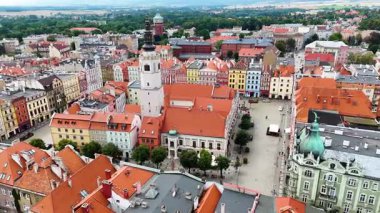 Swidnica Polonya üzerindeki şehir merkezi eski insansız hava aracı uçuşu