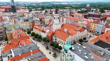 Swidnica Polonya üzerindeki şehir merkezi eski insansız hava aracı uçuşu
