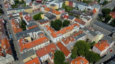 Şehir sokakları Swidnica Polonya 'nın yukarısından görünüyor 