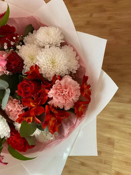 Sonbahar kasımpatı çiçekleri taze havada yetişir.