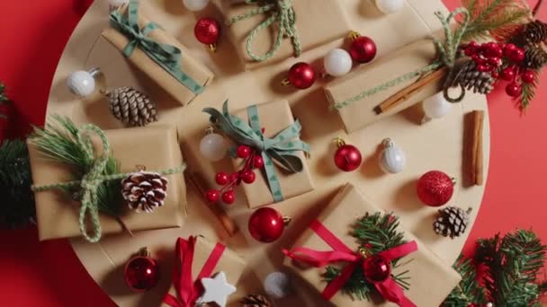 圣诞礼物和礼物盒背景平面视图 — 图库视频影像
