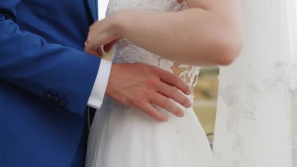 Newlywed Groom Bride Embrace Lovingly — Vídeos de Stock