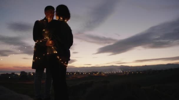 Lovely Couple Silhouette Mountains Sunset Enjoy Valentines Day Together — Video Stock