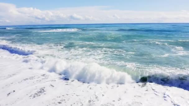 Stormy Waves Ocean Windy Daylight Aerial View — 图库视频影像