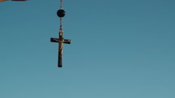 Silhueta Crucifixo Com Fundo Céu — Vídeo de Stock