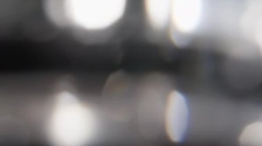 Kameranın objektifinden gerçek ışık sızıyor..