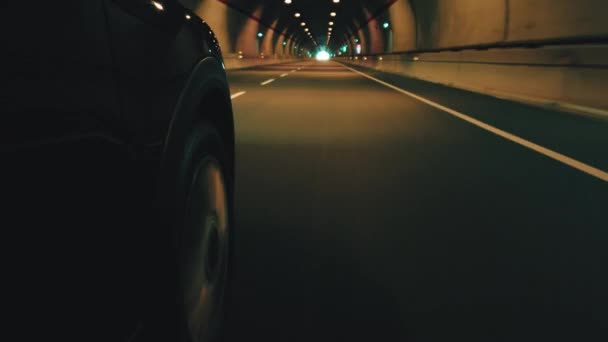 Rad Eines Autos Dreht Sich Schnell — Stockvideo