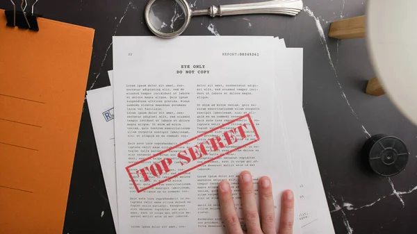 Dokumen Rahasia Tersembunyi Dalam Arsip — Stok Foto